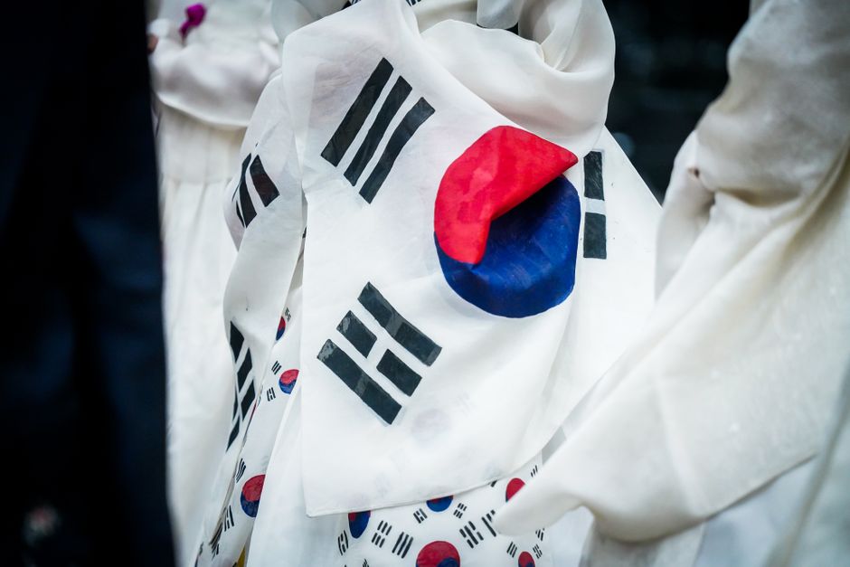 2026년 국민연금 개혁으로 변경된 보험료율과 소득대체율 비교 인포그래픽