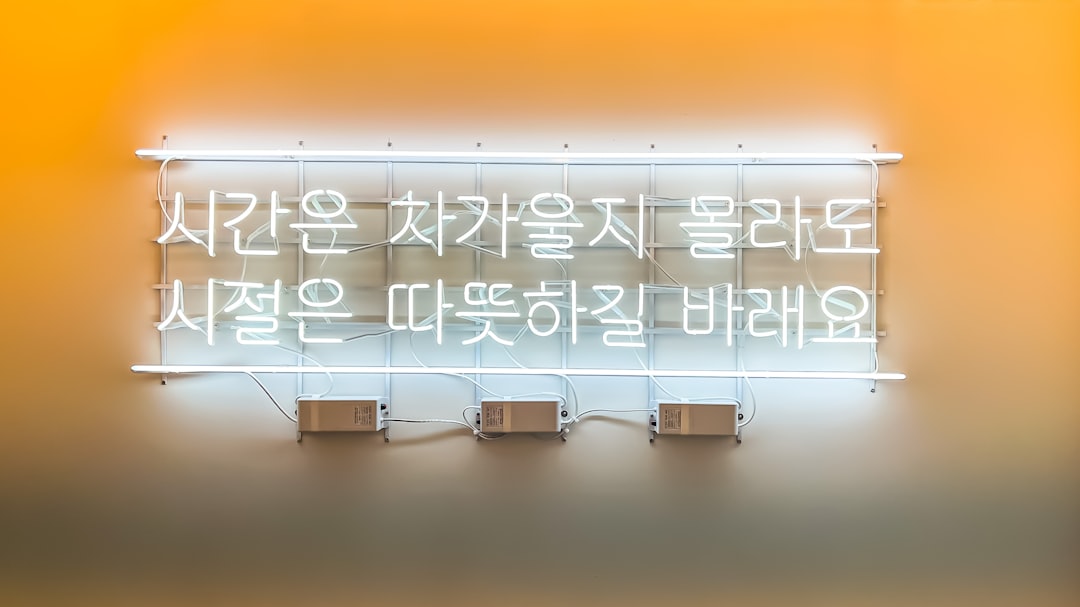 ETF 투자 시작 단계를 보여주는 체크리스트와 아이콘